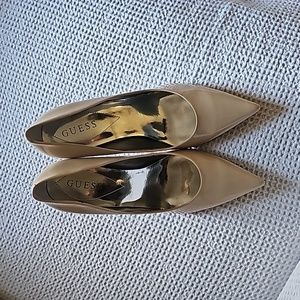 Womens Guess MGMerilyn Ivory Pumps/Heels Size 9M